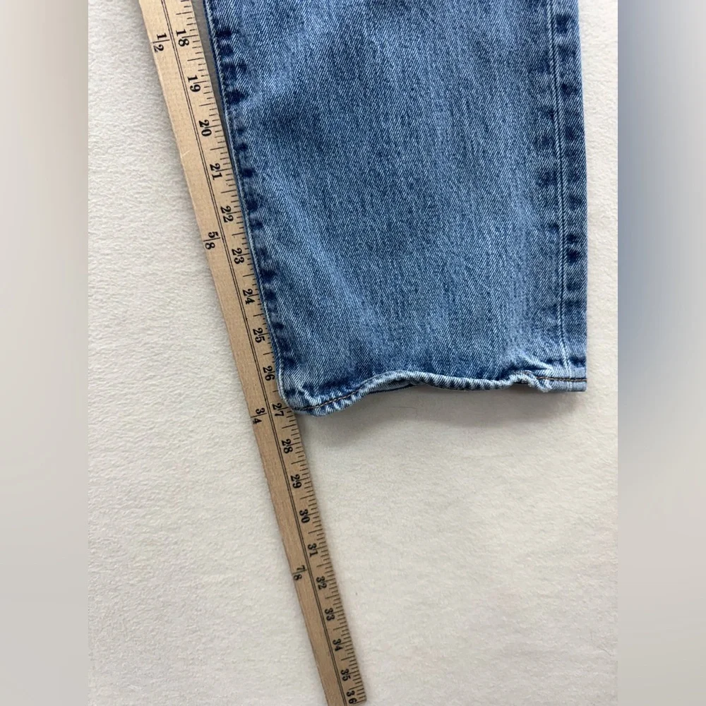 Levi’s 501 Men’s 34x30 Blue Faded Button Fly Denim Jeans - Picture 9 of 12